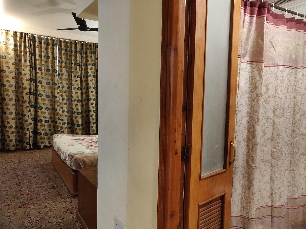 Hotel Premier Jammu Esterno foto